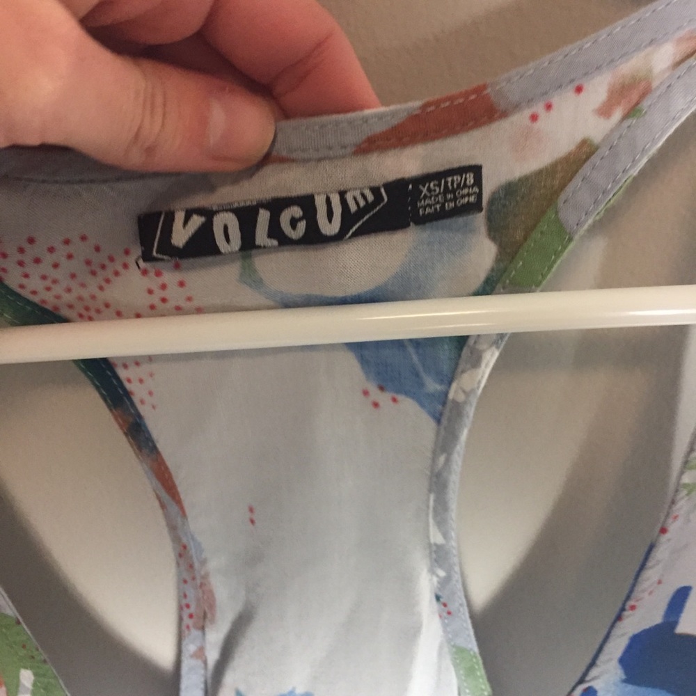Volcom Tank Top X-Small - Picture 2 of 4
